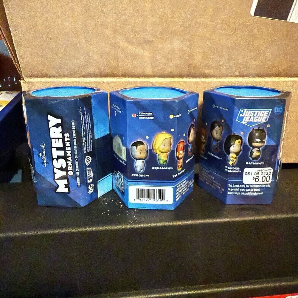 new Hallmark Mystery DC Justice League Ornaments - 3 Unopened Packs